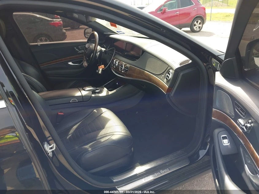 Mercedes-Benz S 550 BURMESTER / MASSAGE / ОБДУХ / ПОДГРЕВИ , снимка 7 - Автомобили и джипове - 54741585