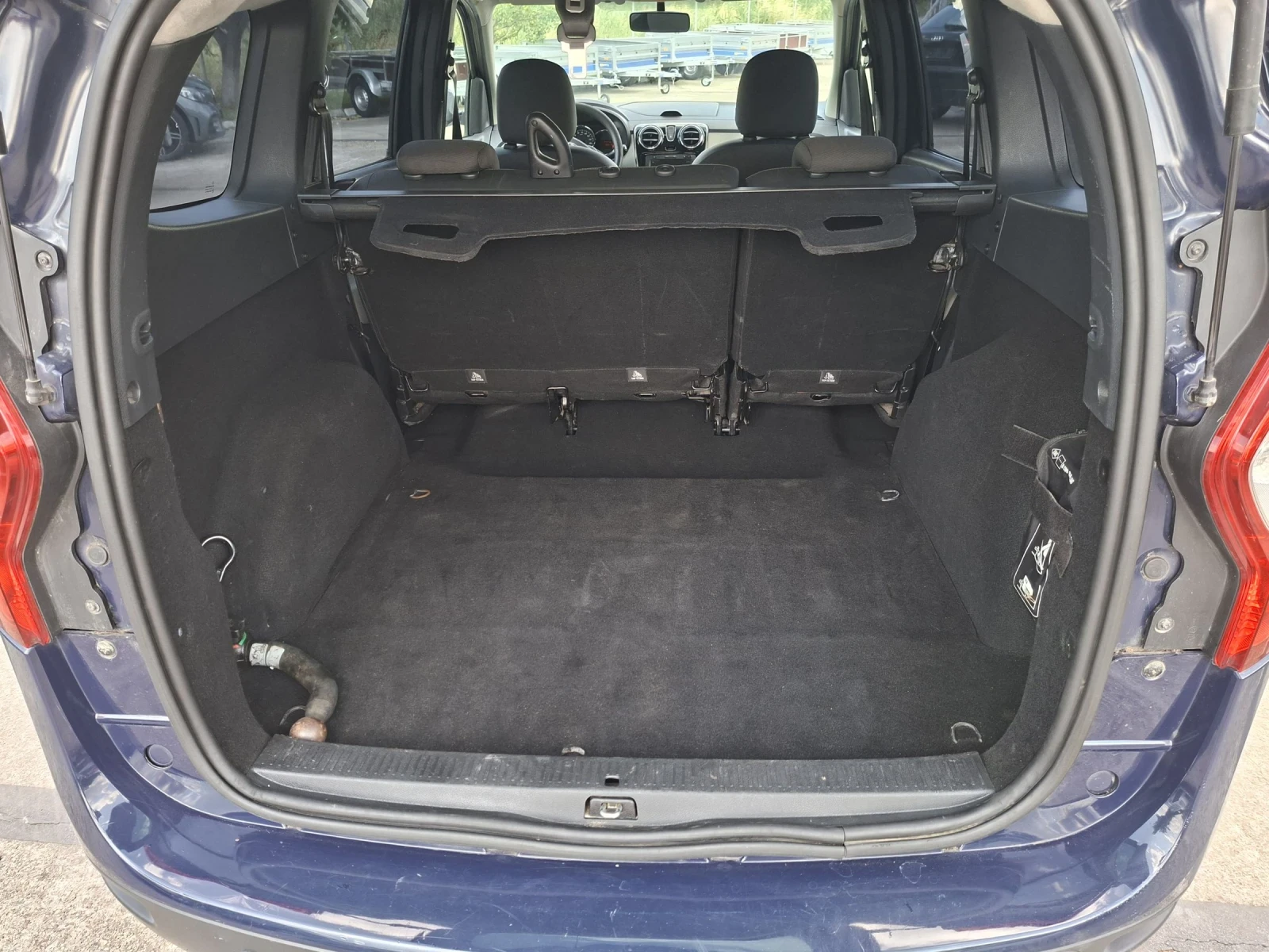 Dacia Lodgy 1.2Tce  НАВИГАЦИЯ, ПАРКТРОНИК, снимка 13 - Автомобили и джипове - 55002090