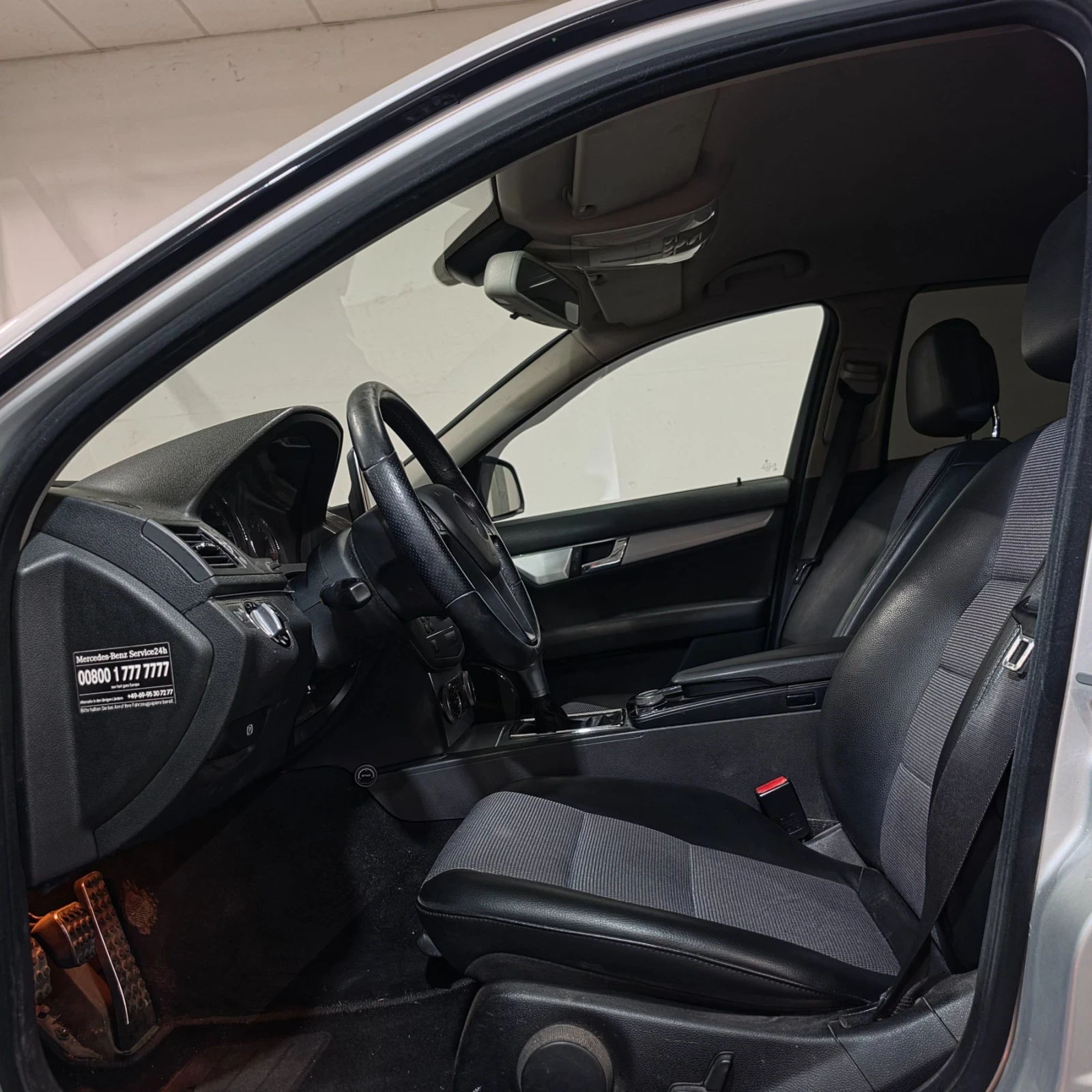 Mercedes-Benz C 230 C230 Avantgarde , снимка 11 - Автомобили и джипове - 55944788