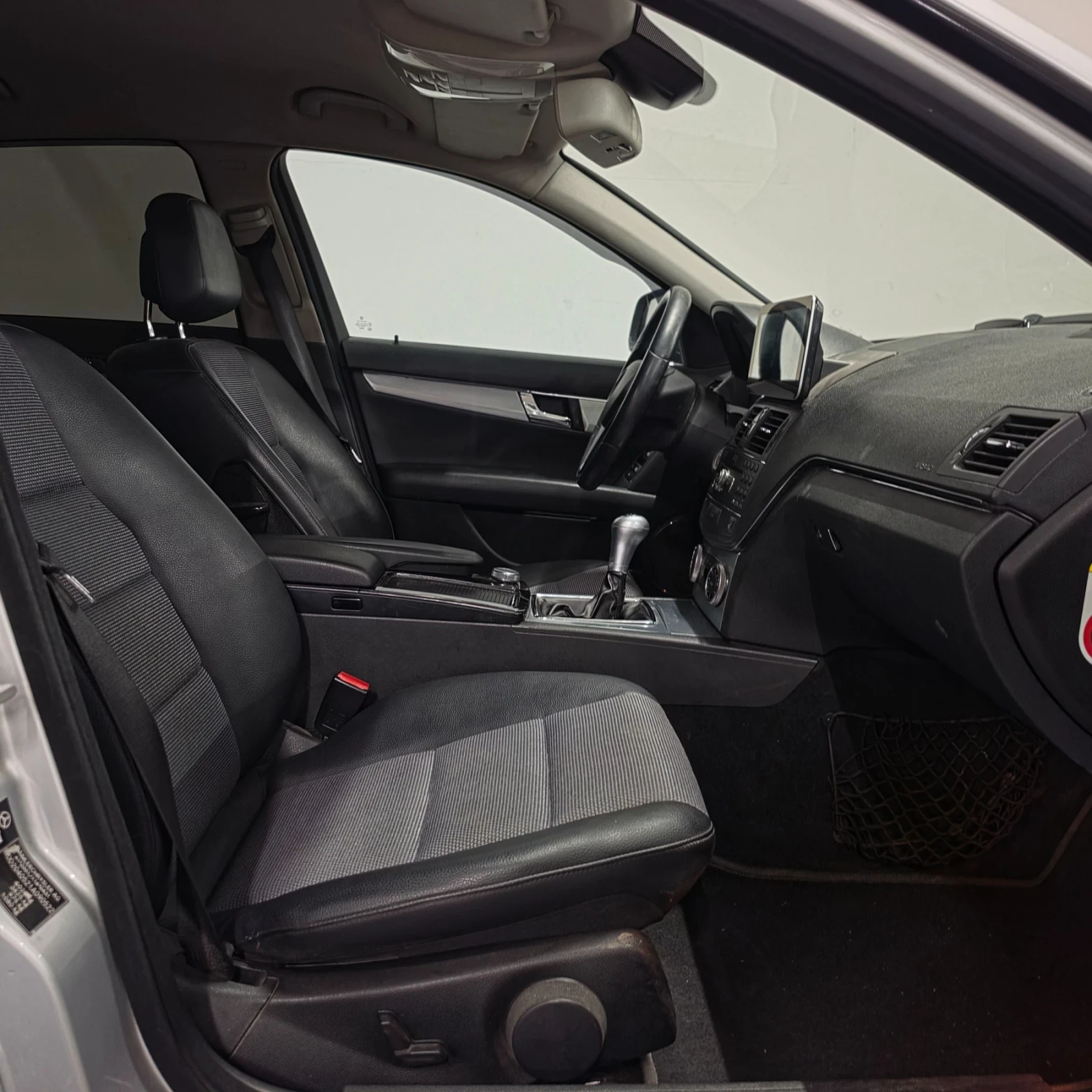 Mercedes-Benz C 230 C230 Avantgarde , снимка 15 - Автомобили и джипове - 55944788