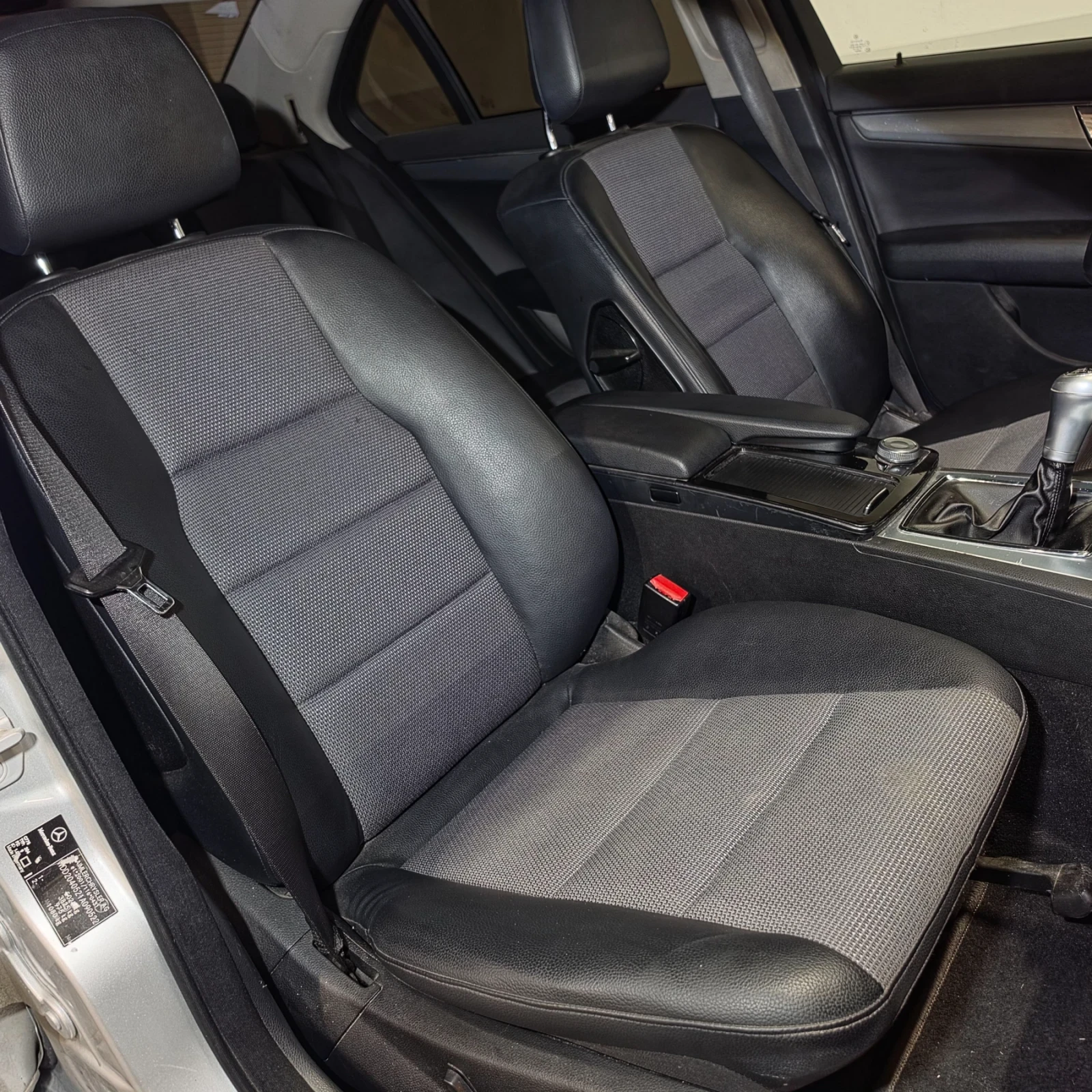 Mercedes-Benz C 230 C230 Avantgarde , снимка 16 - Автомобили и джипове - 55944788