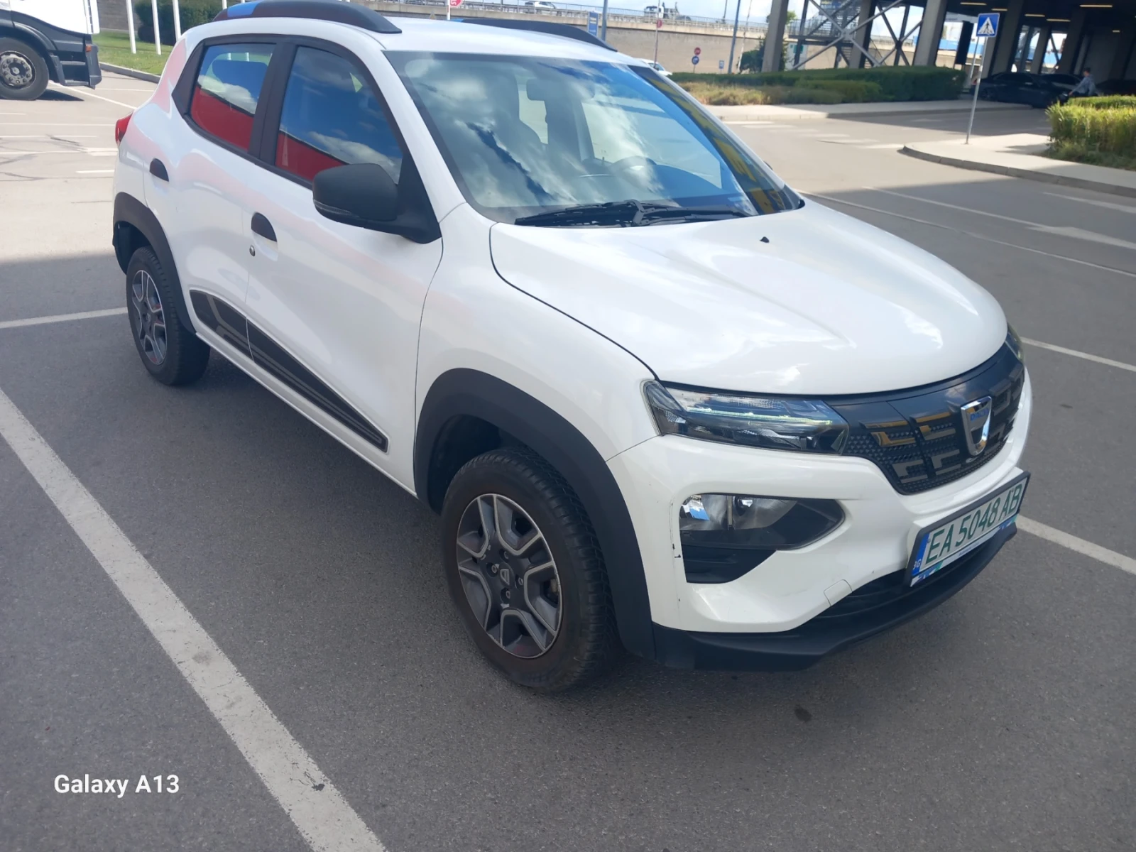 Dacia Spring, снимка 2 - Автомобили и джипове - 56225925