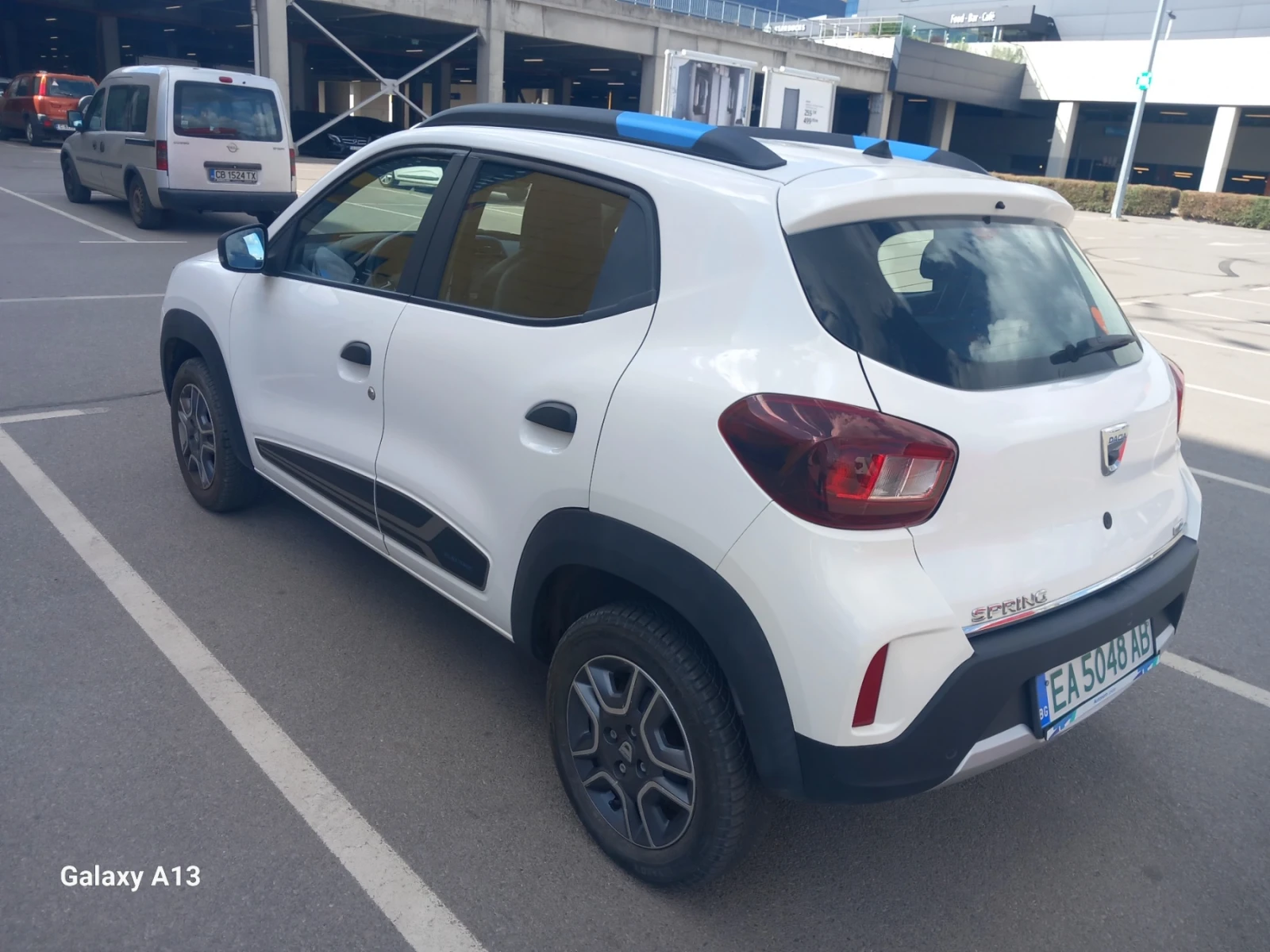 Dacia Spring, снимка 4 - Автомобили и джипове - 56225925