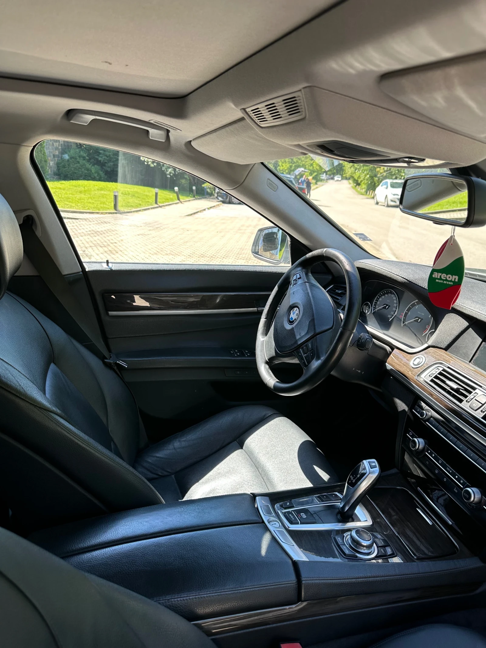 BMW 730, снимка 7 - Автомобили и джипове - 56326749