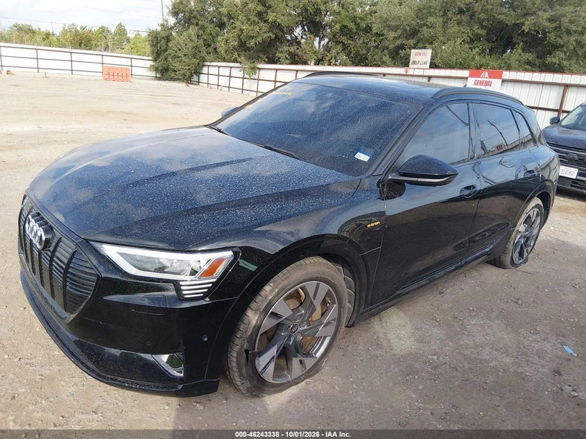 Audi E-Tron Premium Quattro, снимка 2 - Автомобили и джипове - 56618867