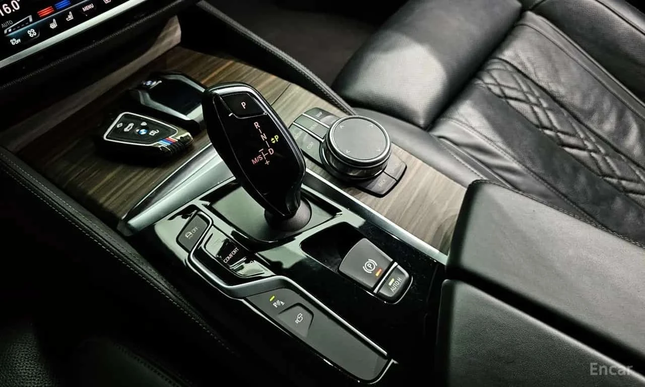 BMW 520 * 520d M Sport Package Plus * , снимка 9 - Автомобили и джипове - 56714005