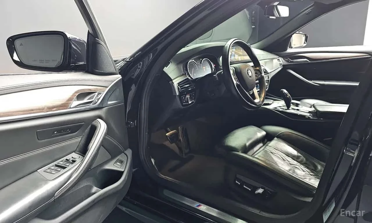 BMW 520 * 520d M Sport Package Plus * , снимка 10 - Автомобили и джипове - 56714005