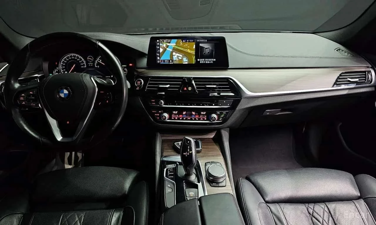 BMW 520 * 520d M Sport Package Plus * , снимка 7 - Автомобили и джипове - 56714005
