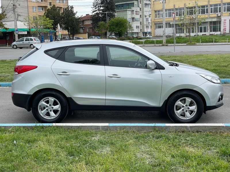 Hyundai IX35 1.7CRDi/Euro 5B/* * * ПЕРФЕКТНО СЪСТОЯНИЕ* * * , снимка 4 - Автомобили и джипове - 40660107