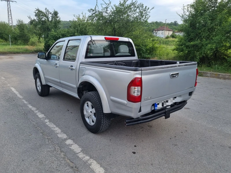 Isuzu D-max 3.0 ТD, снимка 3 - Автомобили и джипове - 47754245