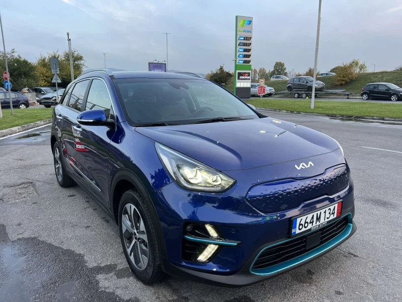 Kia Niro 11000км/ВСИЧКИ ЕКСТРИ/ПОДГРЕВ ОБДУХВАНЕ КАПАРИРАН , снимка 3 - Автомобили и джипове - 47771906