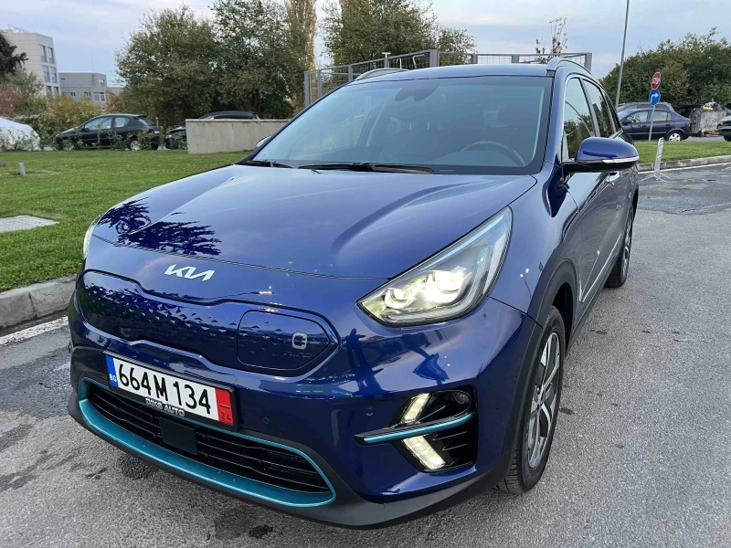 Kia Niro 11000км/ВСИЧКИ ЕКСТРИ/ПОДГРЕВ ОБДУХВАНЕ КАПАРИРАН , снимка 1 - Автомобили и джипове - 47771906