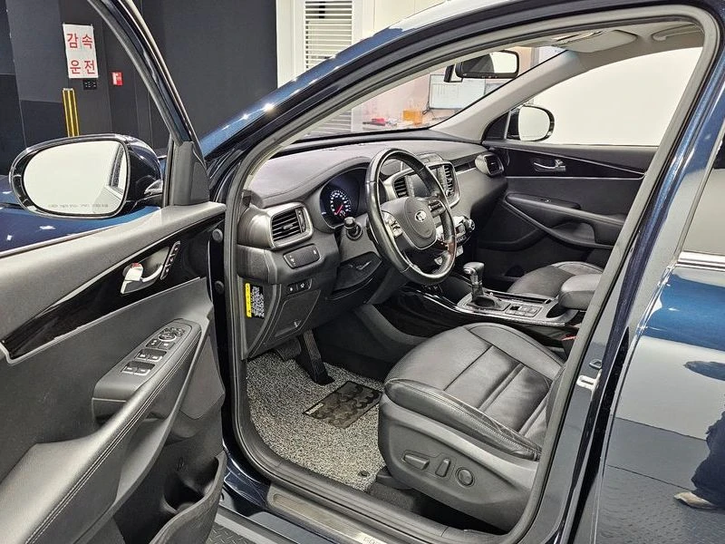 Kia Sorento 2.2 CRDI AWD FULL NOBLESSE SPECIAL, снимка 11 - Автомобили и джипове - 54651481