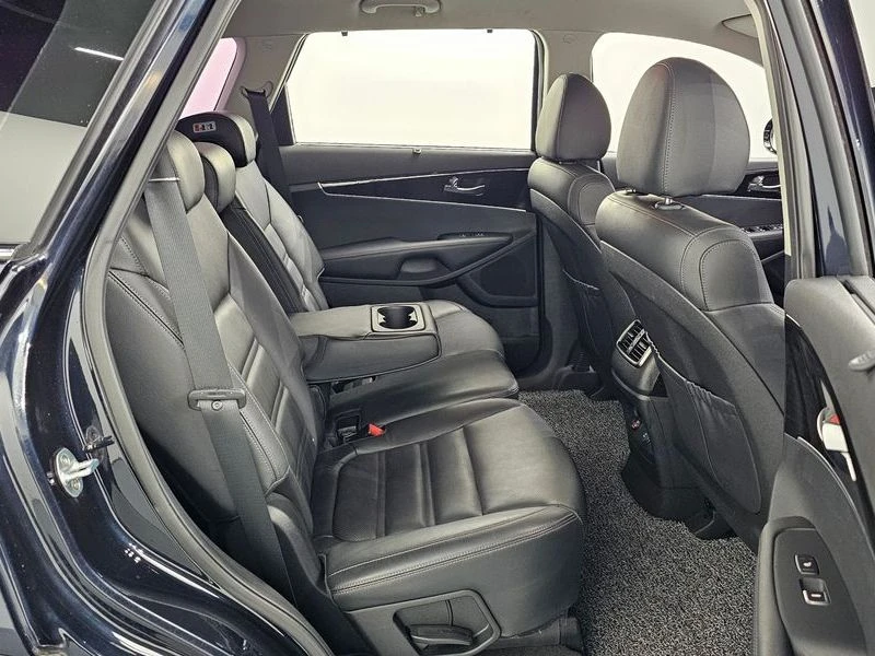 Kia Sorento 2.2 CRDI AWD FULL NOBLESSE SPECIAL, снимка 12 - Автомобили и джипове - 54651481