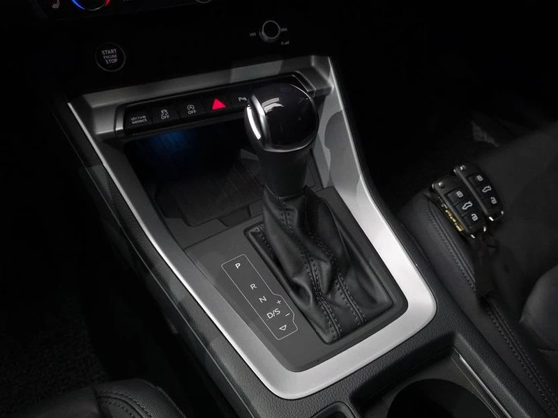 Audi Q3 40 TFSI Quattro| 190к.с.| ВКЛ.ТЕХНОТЕСТ, снимка 8 - Автомобили и джипове - 55318817