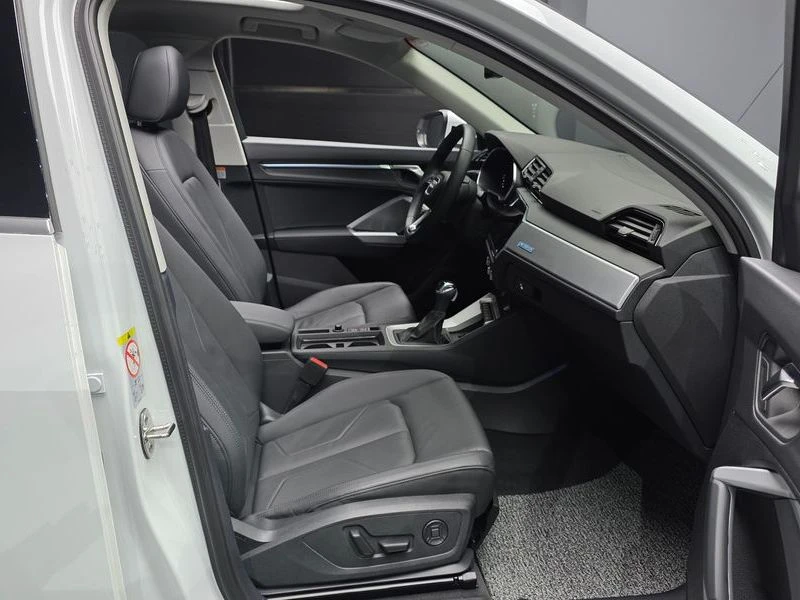 Audi Q3 40 TFSI Quattro| 190к.с.| ВКЛ.ТЕХНОТЕСТ, снимка 10 - Автомобили и джипове - 55318817