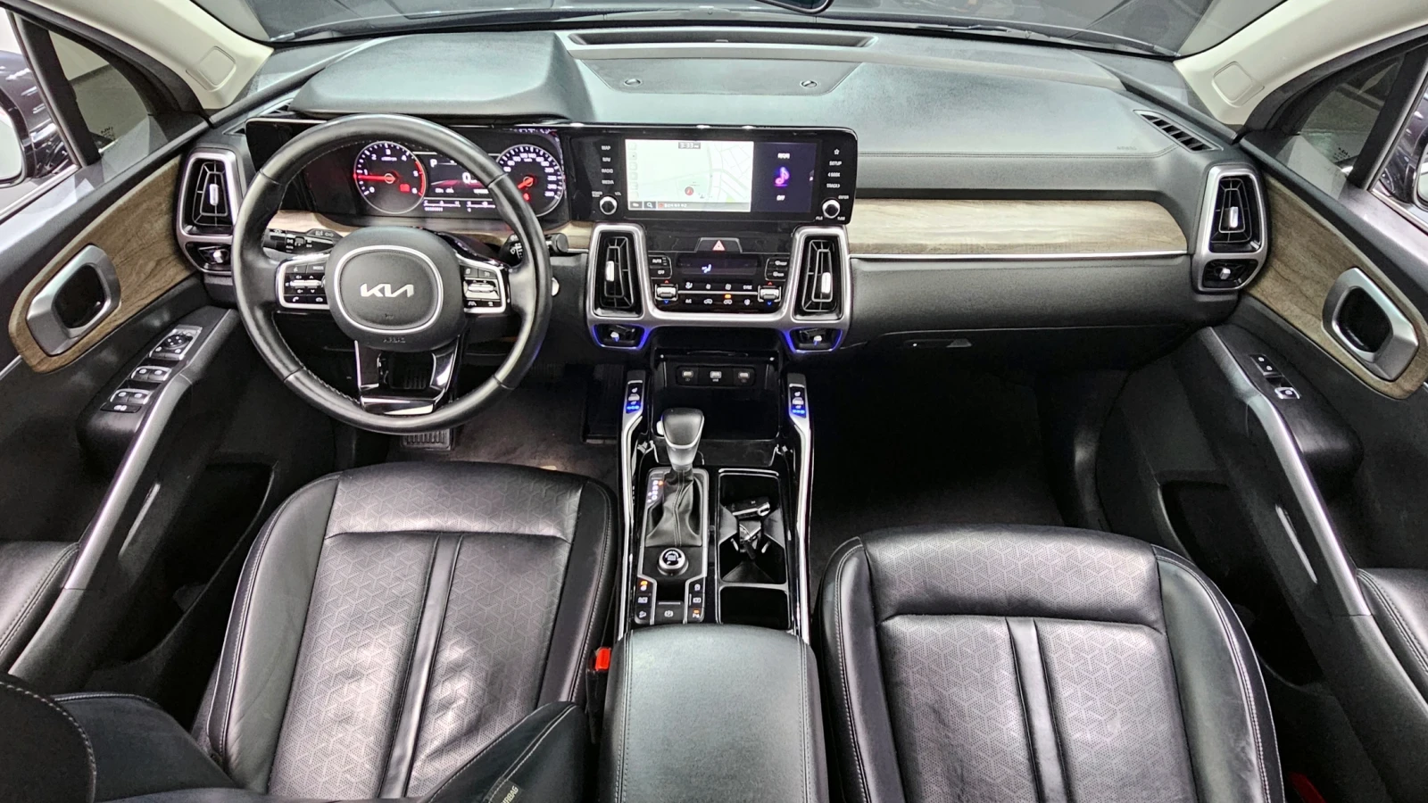 Kia Sorento 2WD Prestige - изображение 7