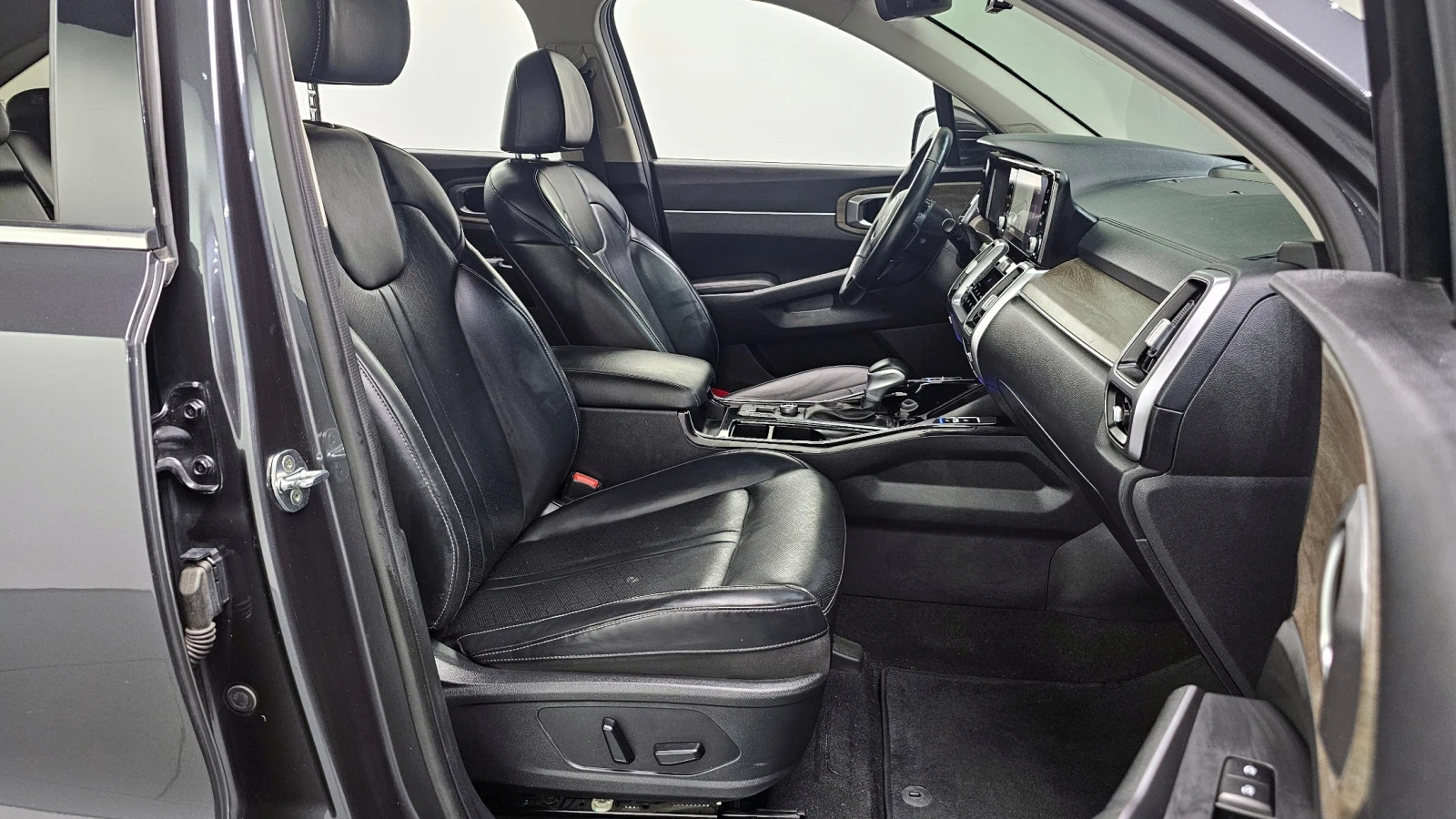 Kia Sorento 2WD Prestige - изображение 10