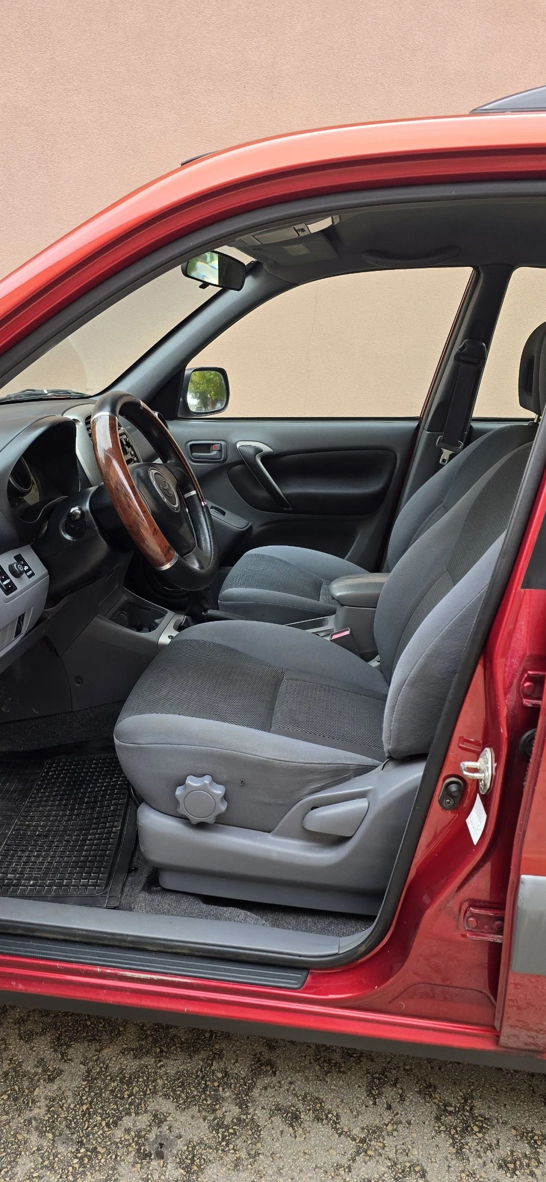 Toyota Rav4 1.8i - изображение 8