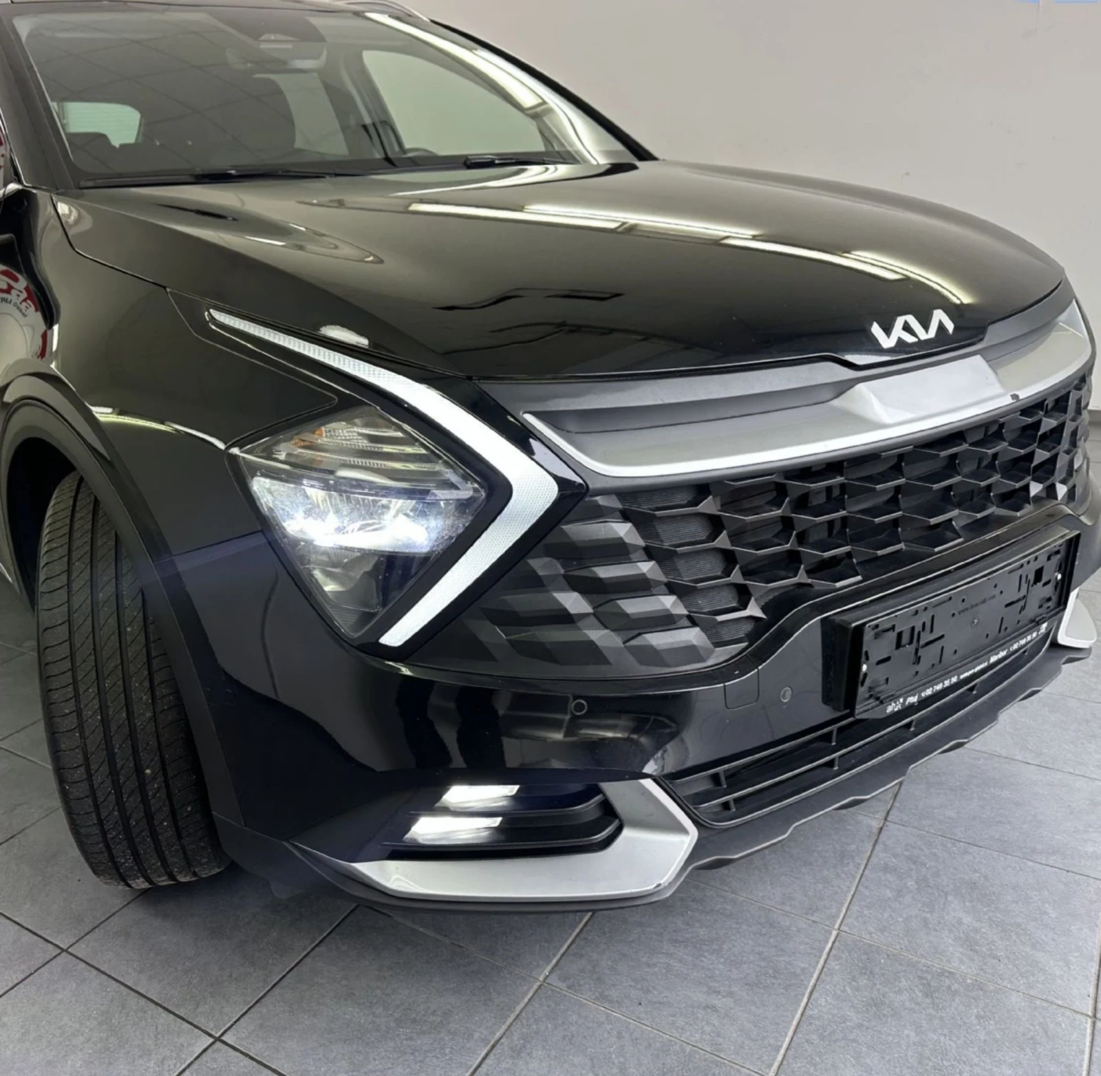 Kia Sportage 1.6 CRDI 6MT PULSE.KAMERA.NAVI.LED - изображение 2