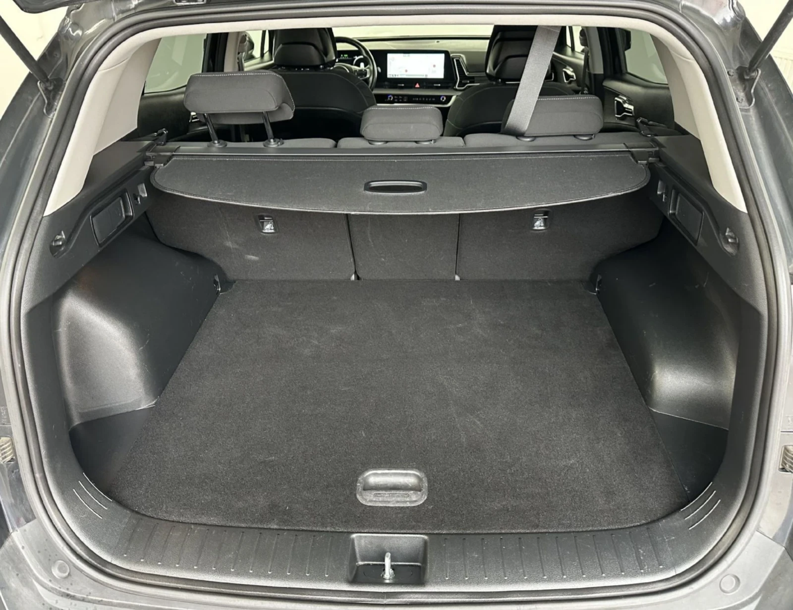 Kia Sportage 1.6 CRDI 6MT PULSE.KAMERA.NAVI.LED - изображение 6