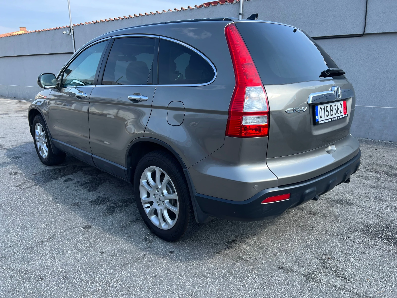 Honda Cr-v 2.0i VTEC EXECUTIVE, снимка 2 - Автомобили и джипове - 53880172