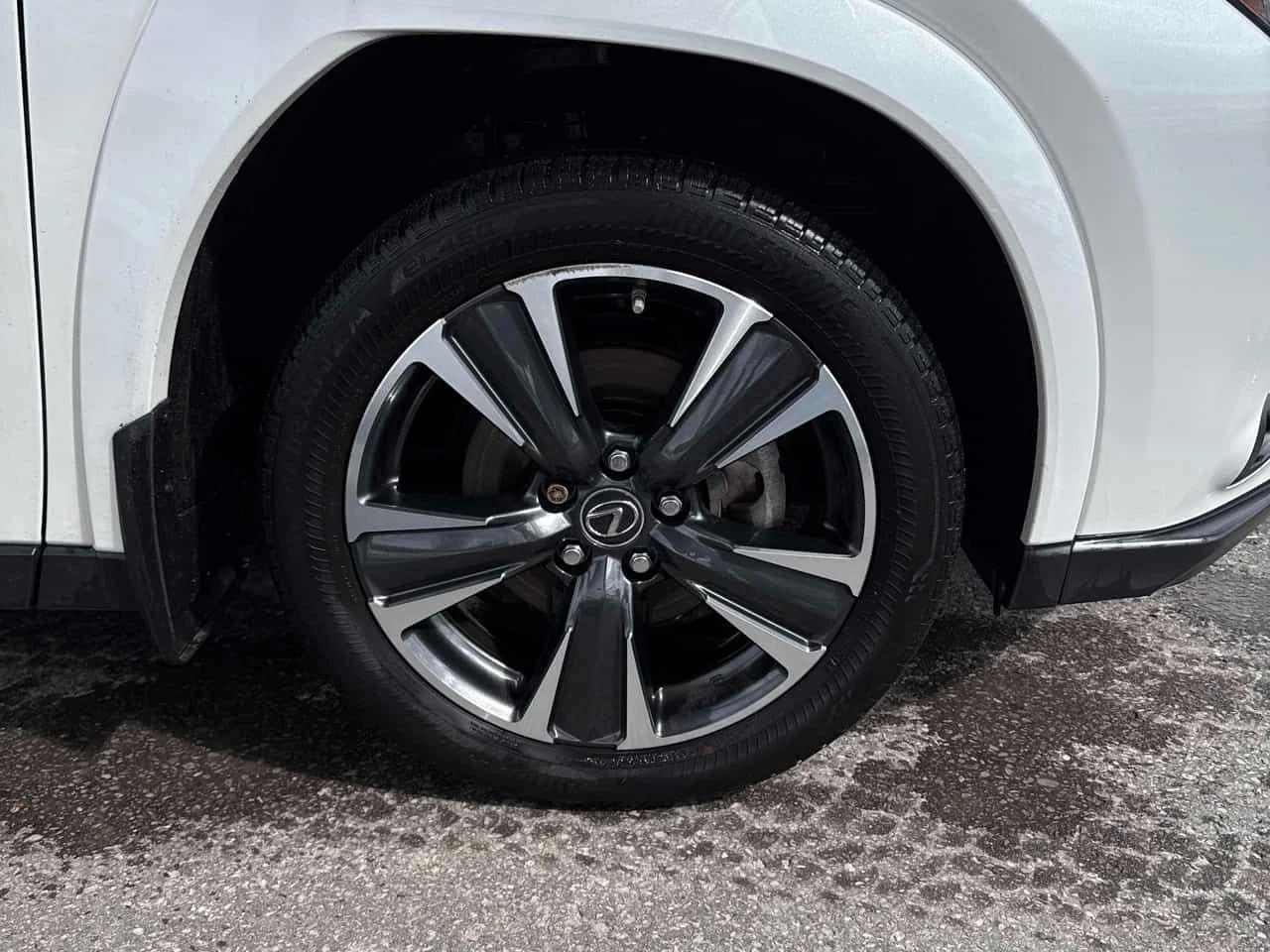 Lexus UX 250h  CARFAX, снимка 7 - Автомобили и джипове - 54148565