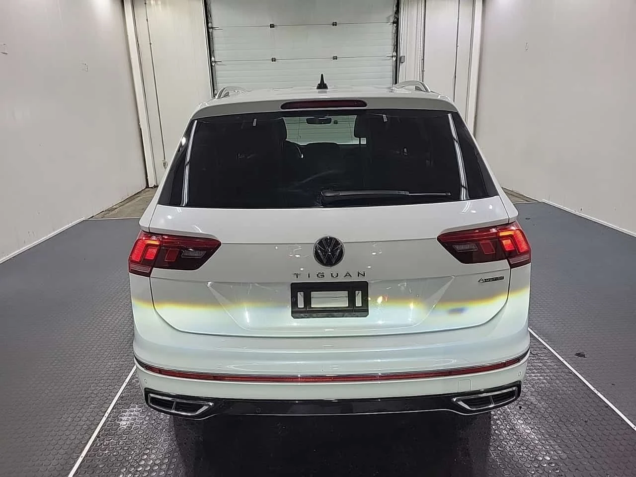 VW Tiguan  R LINE / 360 / MARSHAL / ОБДУХВАНЕ , снимка 17 - Автомобили и джипове - 54257646