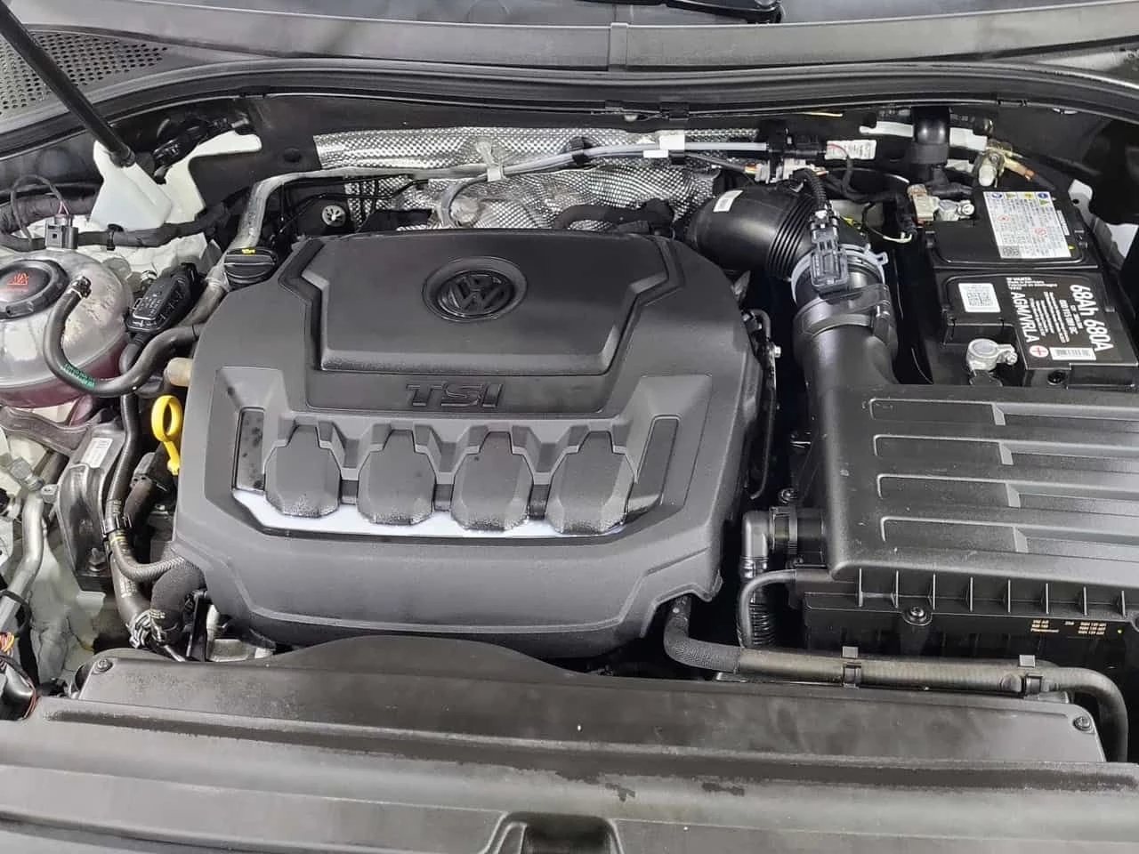 VW Tiguan  R LINE / 360 / MARSHAL / ОБДУХВАНЕ , снимка 16 - Автомобили и джипове - 54257646