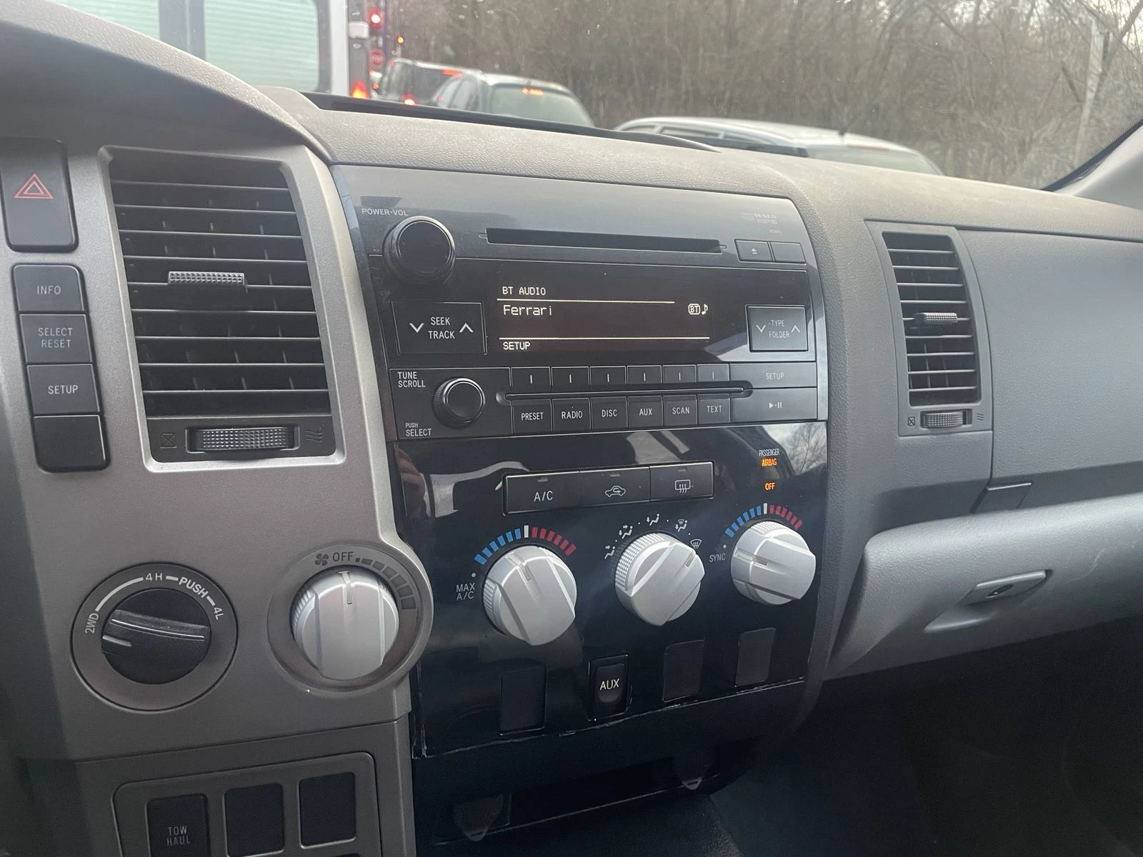 Toyota Tundra, снимка 5 - Автомобили и джипове - 54576945