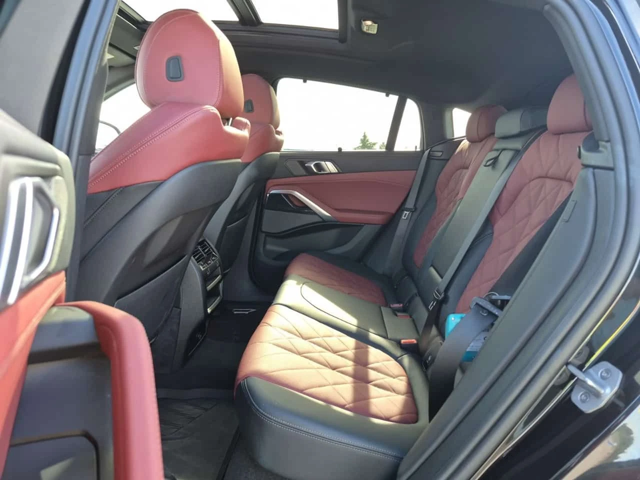 BMW X6 M-Sport * xDrive40i * Без инциденти * CARFAX * , снимка 10 - Автомобили и джипове - 54603712