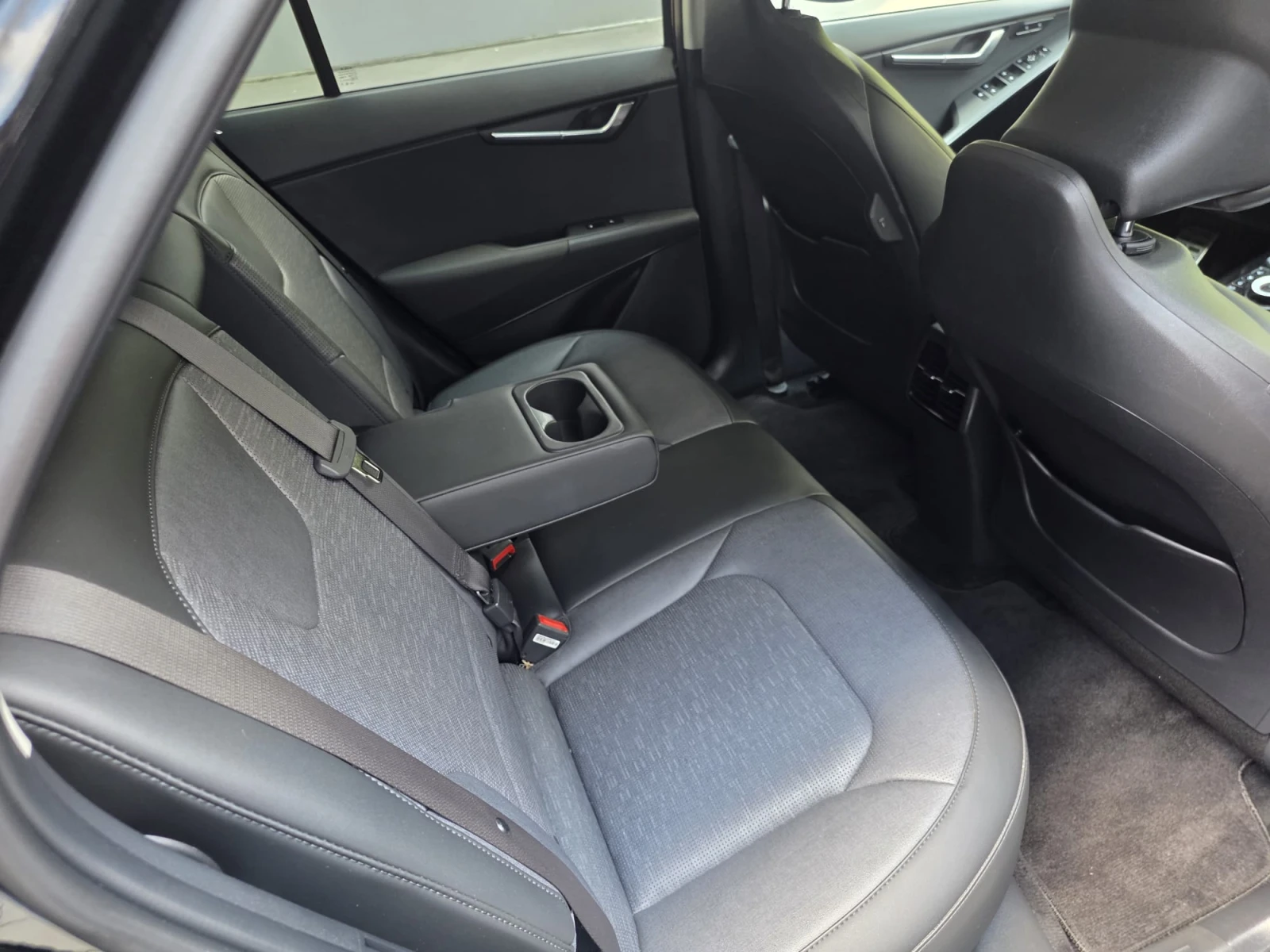 Kia Niro Limited - Head-Up - Кожа - Обдухване - 100 SOH, снимка 13 - Автомобили и джипове - 55169043