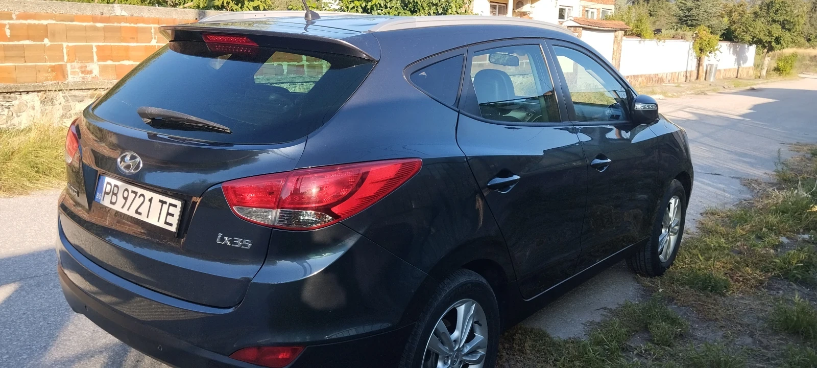 Hyundai IX35 2.0 Бензин, снимка 10 - Автомобили и джипове - 55507630