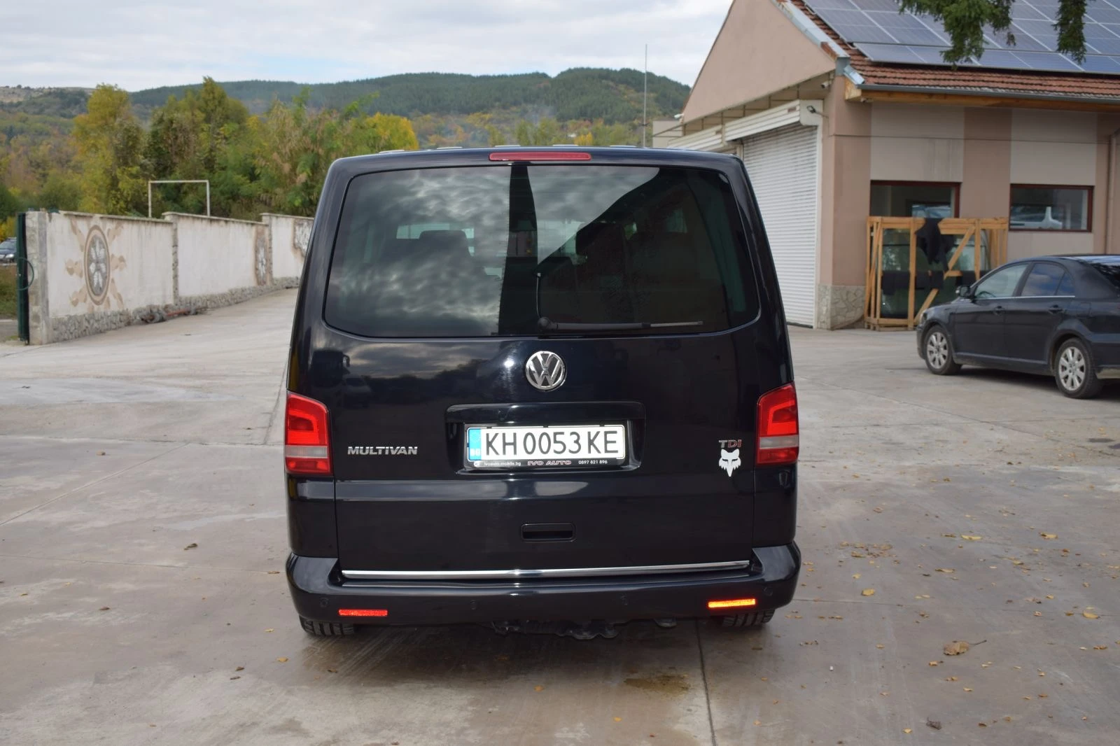 VW Multivan 2.0 TDI 180 к.с, снимка 11 - Бусове и автобуси - 53784896