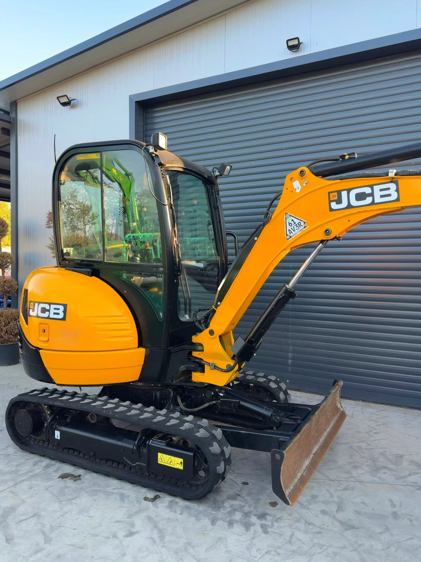 Багер JCB 8026 2.9т Перфектен, снимка 5 - Индустриална техника - 56298379