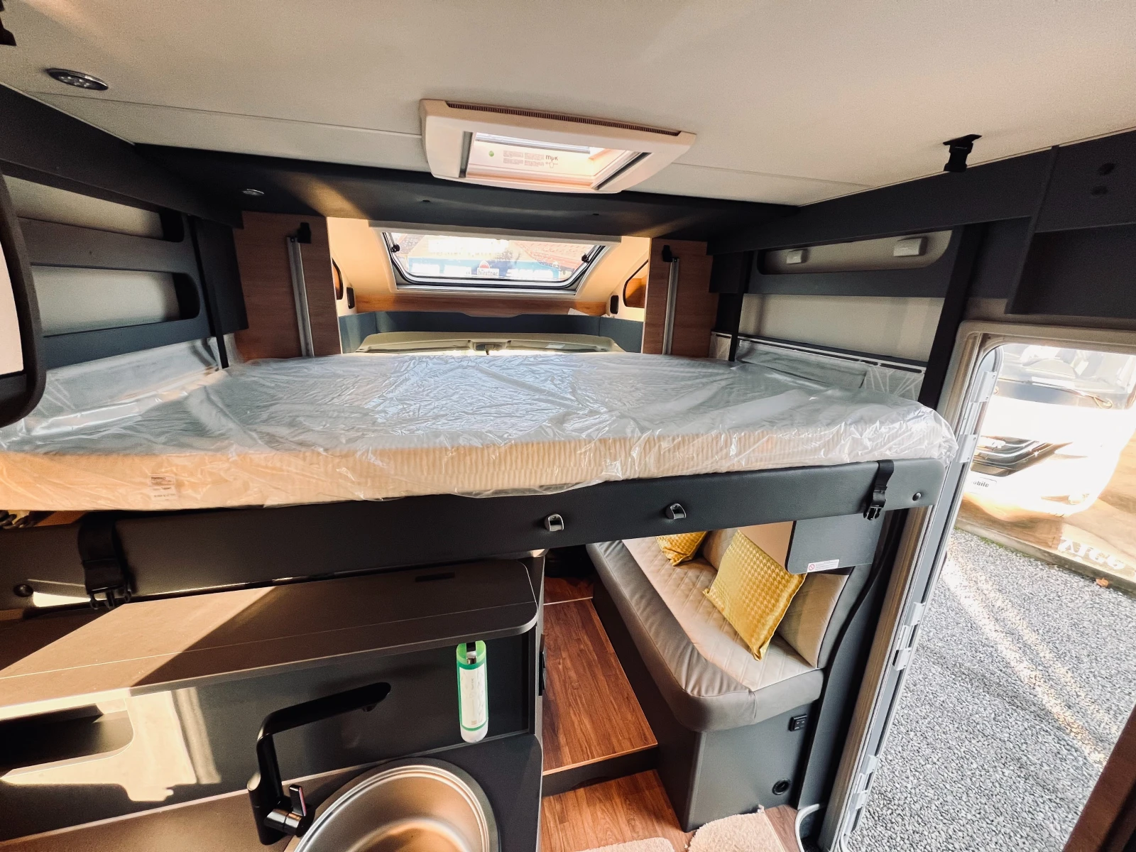 ������ Knaus NEW Platinium Selection Live Wave 650 MF  | Mobile.bg � ����������� 12