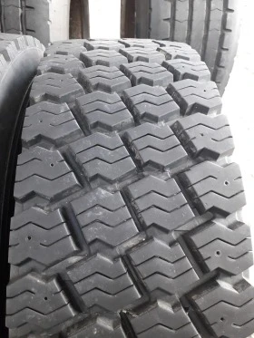 Гуми, снимка 4