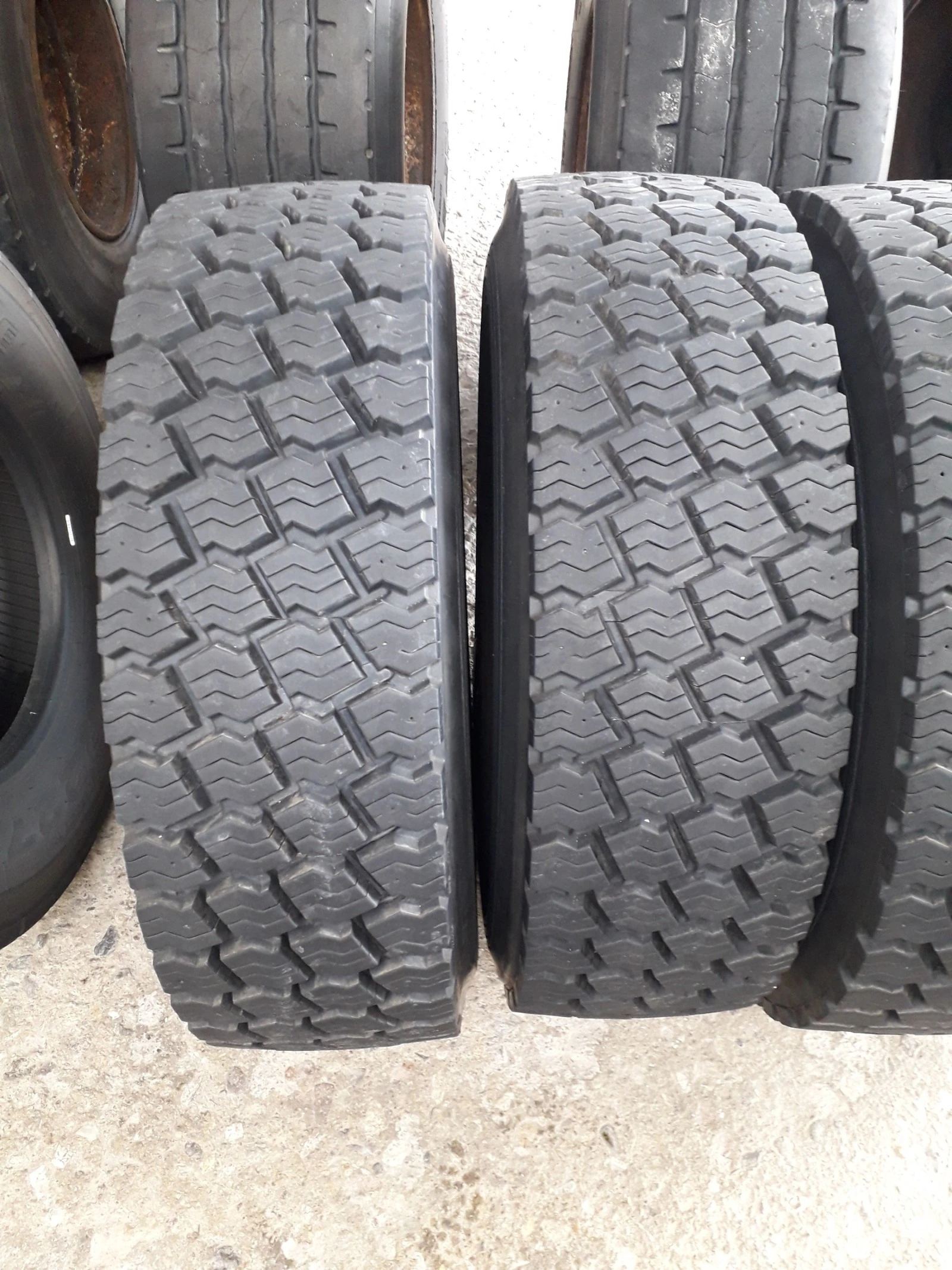  305/70R19.5 | Mobile.bg   2