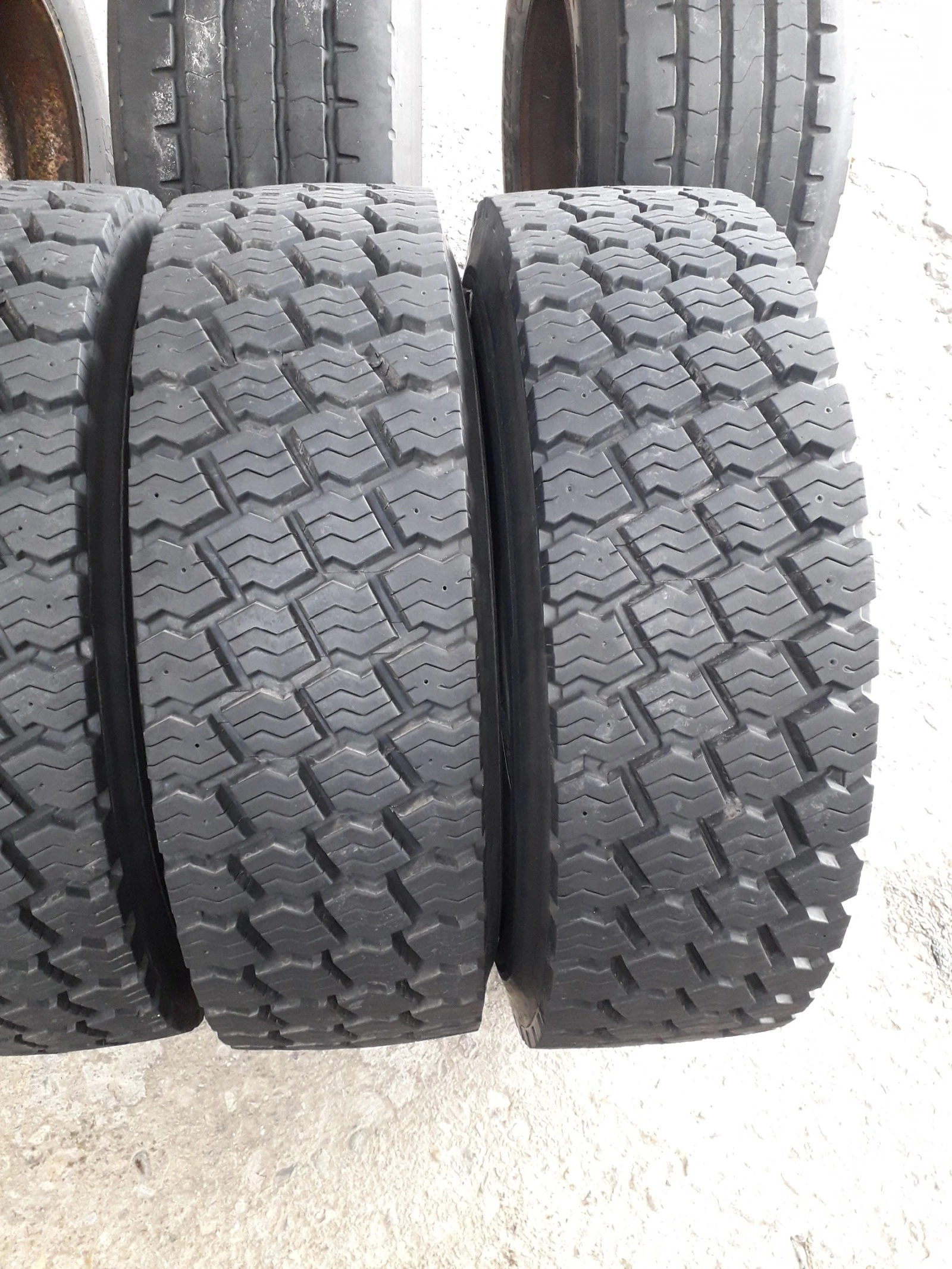  305/70R19.5 | Mobile.bg   3