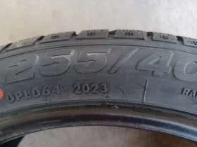 Гуми Зимни 255/40R19, снимка 4 - Гуми и джанти - 45649667