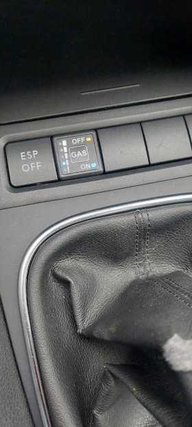 VW Golf 1.6 ГАЗ КЛИМА, снимка 13