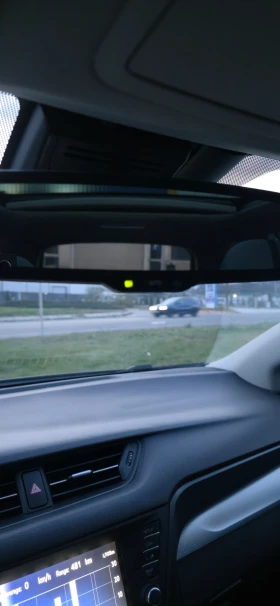 Toyota Avensis 2.0 i НОВА, снимка 16