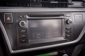 Toyota Auris 1.6 бензин ТОП! С ГАРАНЦИЯ! , снимка 14