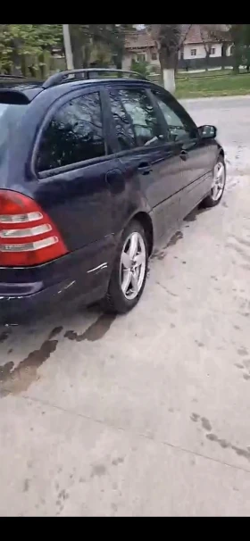 Mercedes-Benz C 180, снимка 3