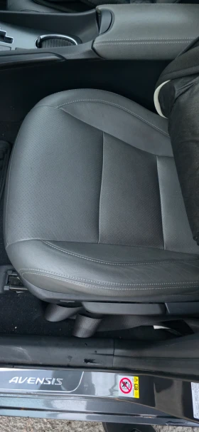 Toyota Avensis 2.0 i НОВА, снимка 4