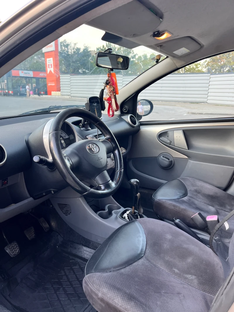 Toyota Aygo, снимка 11 - Автомобили и джипове - 47465234