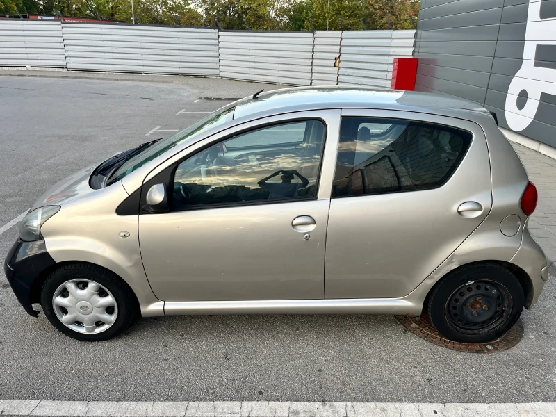 Toyota Aygo, снимка 4 - Автомобили и джипове - 47465234