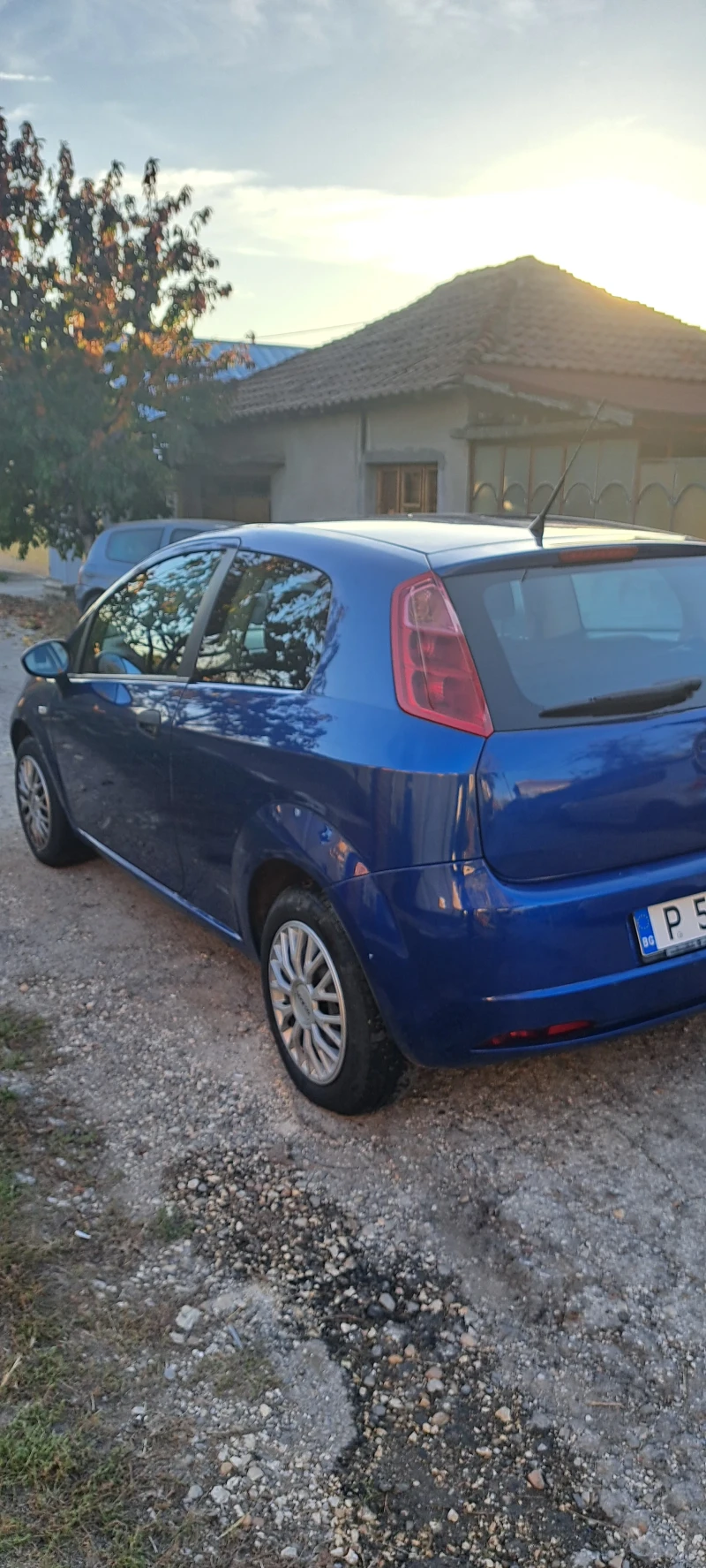 Fiat Punto 1.4, снимка 6 - Автомобили и джипове - 47806411