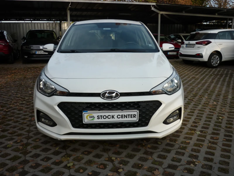 Hyundai I20 1.2i 85 к.с 5 бр, снимка 2 - Автомобили и джипове - 48015078