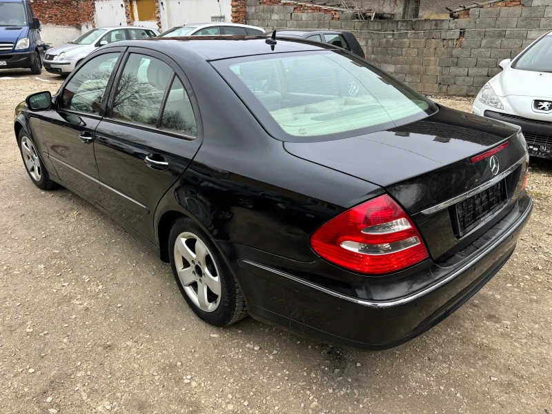 Mercedes-Benz E 220 2.2 CDI, снимка 6 - Автомобили и джипове - 49315669